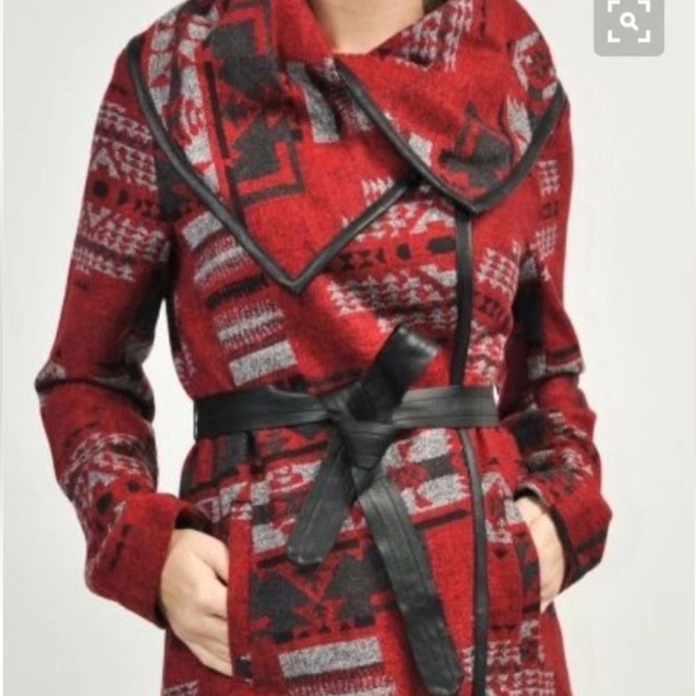 BB Dakota Wrap Belted Jacket, L